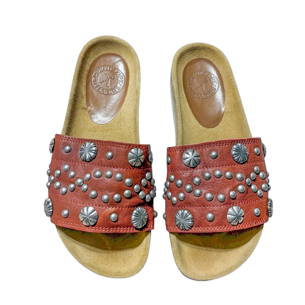 Penelope Chilvers Sol Stud Leather Slides - Picture 8 of 9